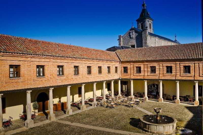 Sheraton Santa Maria De El Paular Hotel Rascafria Exterior photo